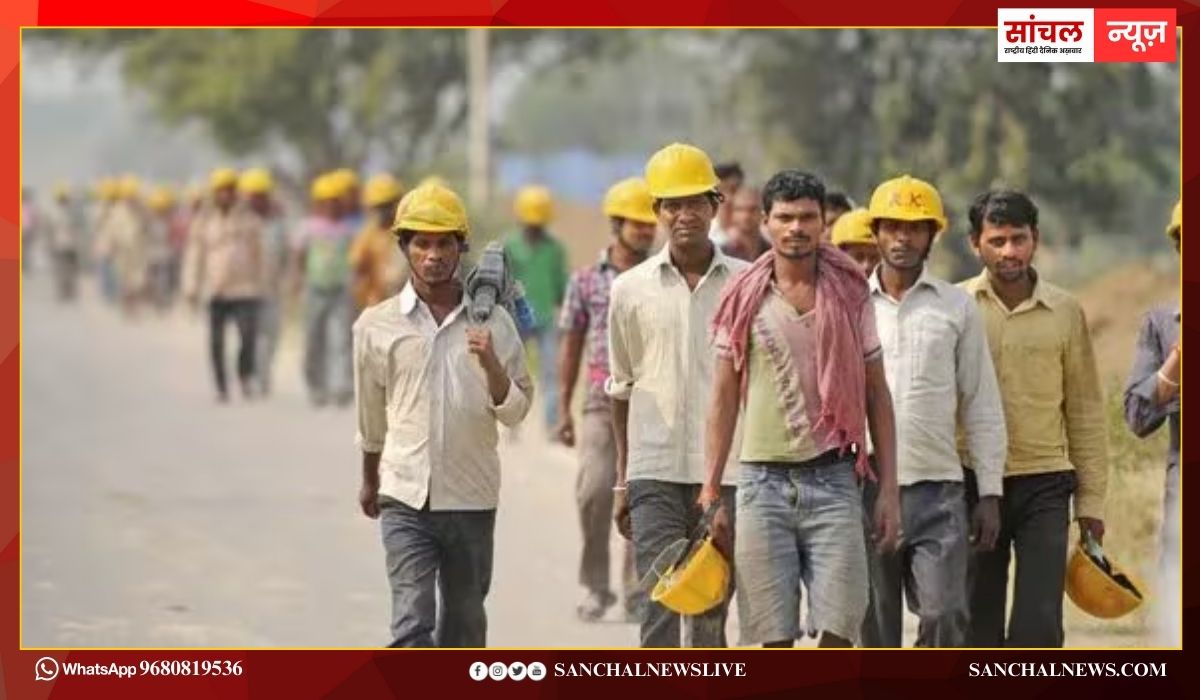 श्रम कानूनों में बड़े बदलाव और सुधार के साथ सरकार ने लागू किए 4 नए लेबर कोड, वेतन, ग्रैच्युटी और ओवरटाइम के नियम बदले, श्रम कानूनों में बड़े बदलाव और सुधार के साथ सरकार ने लागू किए 4 नए लेबर कोड, वेतन, ग्रैच्युटी और ओवरटाइम के नियम बदले,