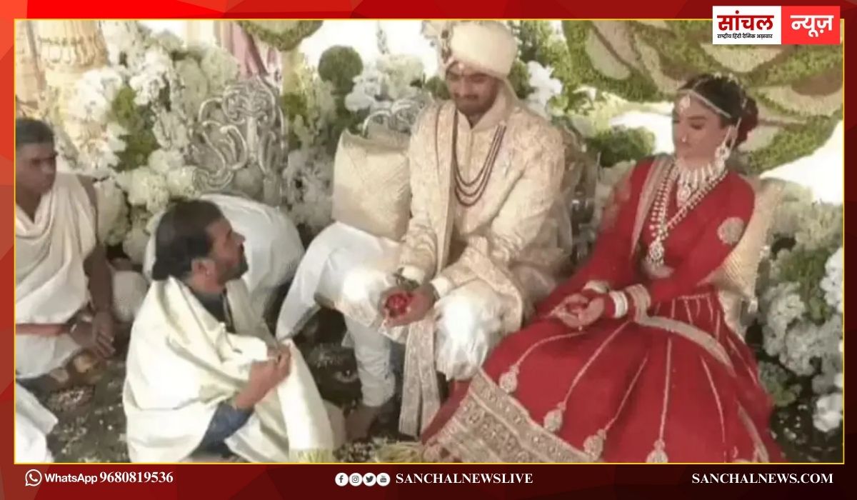 अमेरिकी अरबपति की बेटी की शाही शादी, ट्रंप जूनियर भी समारोह में शामिल अमेरिकी अरबपति की बेटी की शाही शादी, ट्रंप जूनियर भी समारोह में शामिल