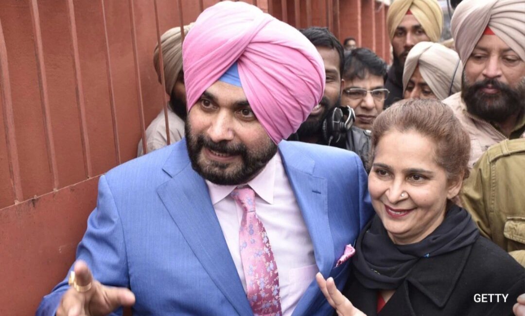 नवजोत सिंह सिद्धू की पत्नी नवजोत कौर को भारी पड़ा ‘500 करोड़’ वाला बयान, कांग्रेस ने किया सस्पेंड, बीजेपी, AAP ने कांग्रेस को घेरा