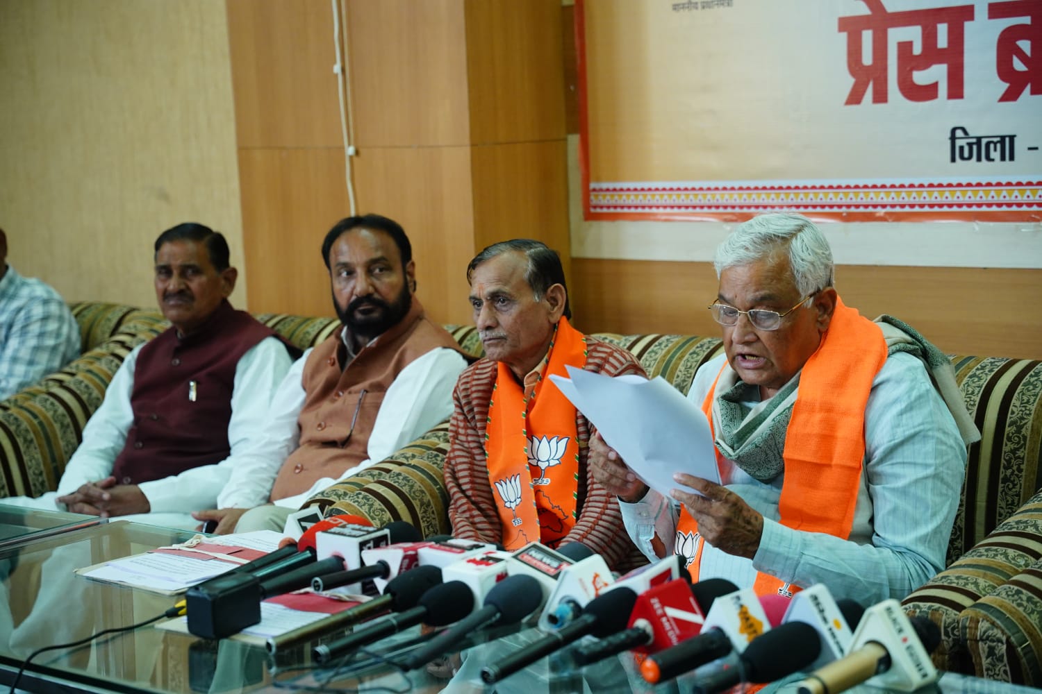 एथेनॉल फैक्ट्री से गंदा पानी निकलेगा और केमिकल से उनके फसल खराब होगी, मंत्री किरोड़ी लाल ने कहा-लेकिन इस समस्या का समाधान एक बड़ा एसटीपी प्लांट एथेनॉल फैक्ट्री से गंदा पानी निकलेगा और केमिकल से उनके फसल खराब होगी, मंत्री किरोड़ी लाल ने कहा-लेकिन इस समस्या का समाधान एक बड़ा एसटीपी प्लांट