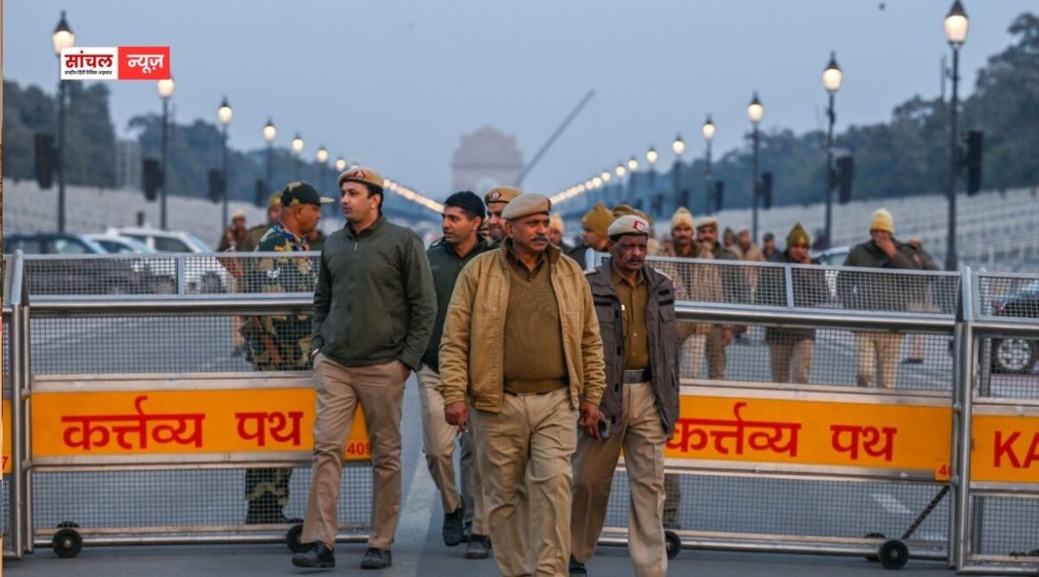 Republic Day 2026: दिल्ली पुलिस के जवान परेड के दौरान खास चश्में पहनकर करेंगे ड्यूटी, नहीं छिप पाएगा कोई अपराधी, 26 जनवरी पर कैसे बढ़ेगी सुरक्षा?