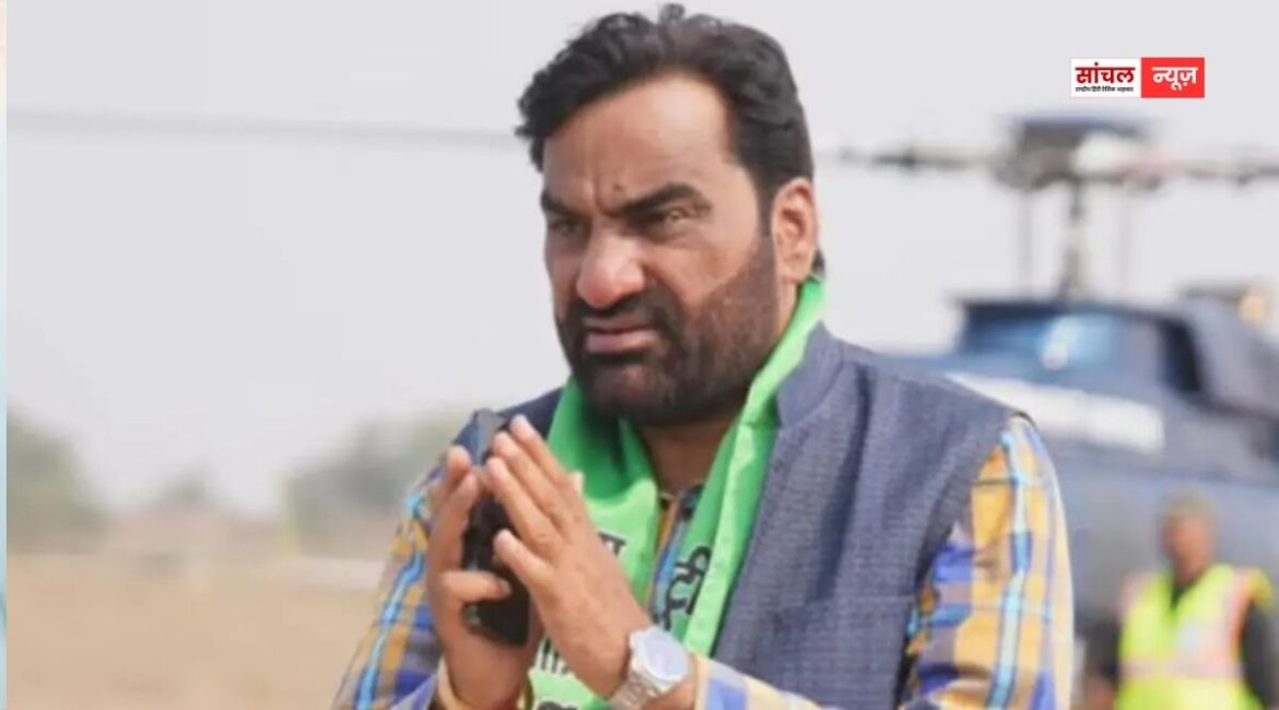किसानों को लेकर हनुमान बेनीवाल पहुंचे हाईवे पर…चक्काजाम कि चेतावनी, ये हैं किसानों की मुख्य 5 मांगें किसानों को लेकर हनुमान बेनीवाल पहुंचे हाईवे पर…चक्काजाम कि चेतावनी, ये हैं किसानों की मुख्य 5 मांगें