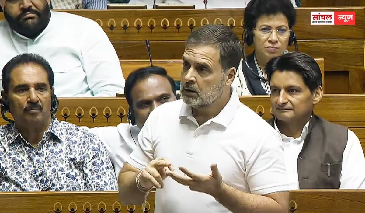 पूर्व आर्मी चीफ नरवणे की किताब में लिखा हुआ ‘जब चीनी टैंक डोकलाम के करीब थे,तब PM मोदी-राजनाथ ने….? राहुल गांधी का बड़ा आरोप पूर्व आर्मी चीफ नरवणे की किताब में लिखा हुआ ‘जब चीनी टैंक डोकलाम के करीब थे,तब PM मोदी-राजनाथ ने….? राहुल गांधी का बड़ा आरोप