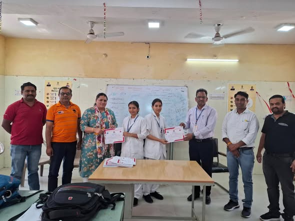 नर्सिंग प्रशिक्षणार्थियों की संभाग स्तरीय प्रतियोगिता में पाली ने बाजी मारी नर्सिंग प्रशिक्षणार्थियों की संभाग स्तरीय प्रतियोगिता में पाली ने बाजी मारी