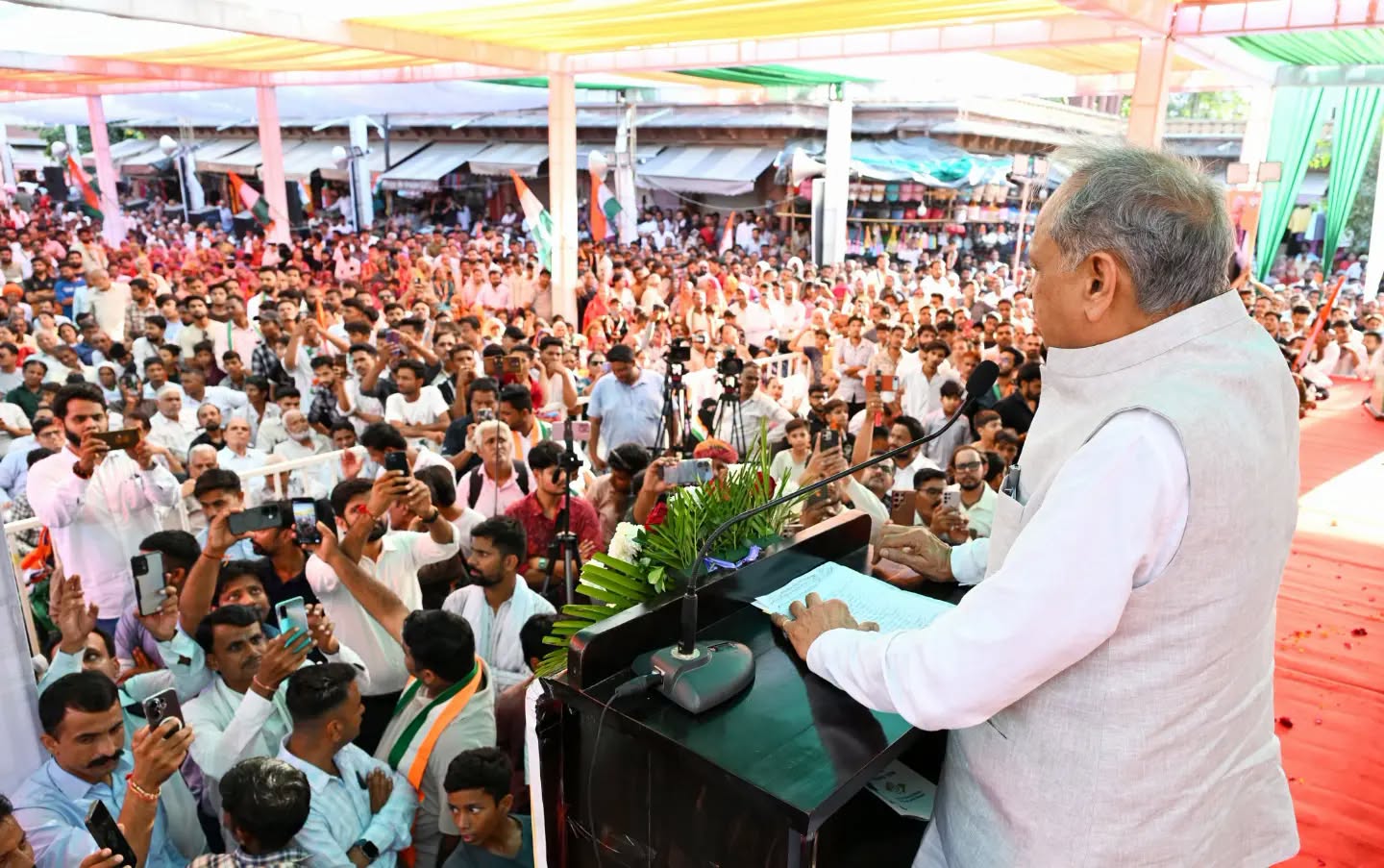 ‘ज्ञानेश कुमार को एक मिनट भी पद पर रहने का हक नहीं’: अशोक गहलोत का तीखा हमला, बोले- निकाय चुनाव में ऐसी गुंडागर्दी जिंदगी में नहीं देखी